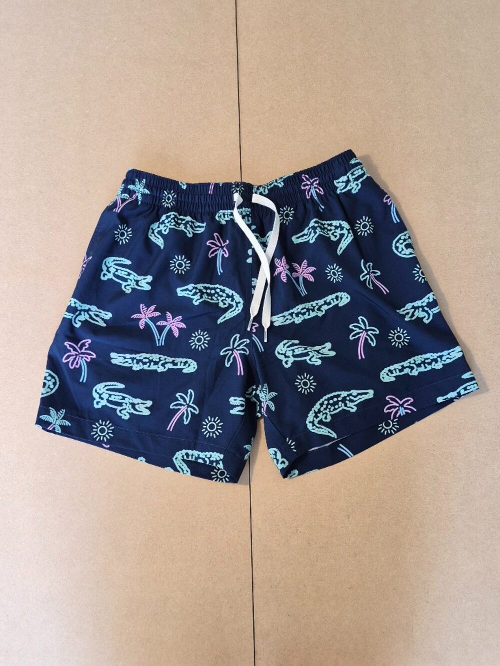Chubbies Swim Trunks Men M Navy Alligator Palm Tree 5.5 Inseam Lined